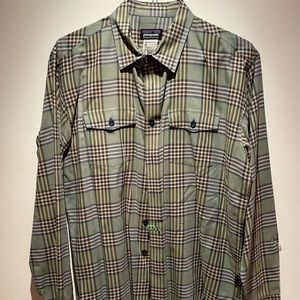 Patagonia Button Down - Light Green Plaid